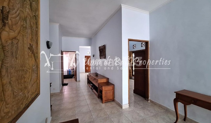 Ready-to-occupy villa with a beautiful pool Ready-to-occupy villa with a beautiful pool