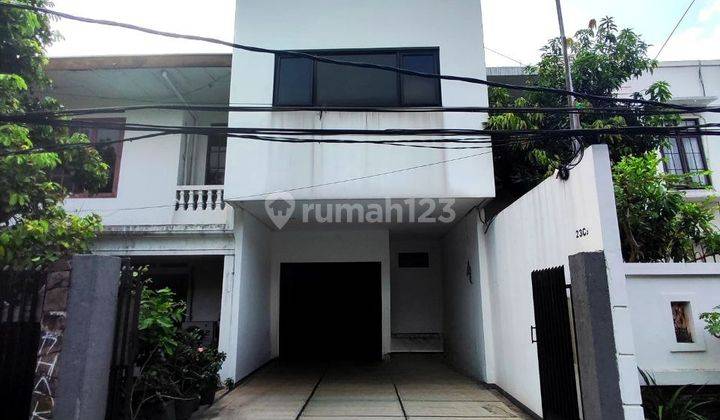 Rumah Modern Minimalis 2 Lantai Di Jalan Mampang Prapatan Jakarta Selatan 1