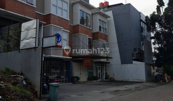 Gedung kantor strategis terdepan ke Pintu tol Cibubur 17