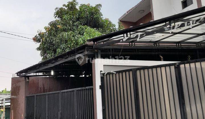 Rumah  2 Lantai Pinggir Jalan Luas Tanah 169m2 Dibawah Harga Pasaran Harjamukti Cimanggis Depok 500 Meter Kestasiun Lrt Harjamukti Cocok Untuk Rumah Tinggal Atau Tempat Usaha 1