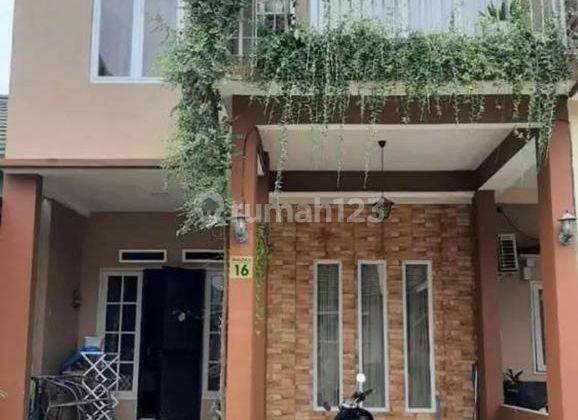 Rumah bagus 2.5 lantai dengan rooftop Diperumahan Metland Jln transyogii Cileungsi 1