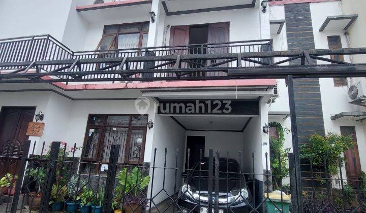 Rumah 3 lantai tanah  188m2 diPondok Kelapa Duren Sawit Jakarta Timur 1