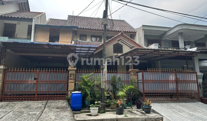 Rumah bagus dalam komplek Meruya Ilir Kembangan Jakarta Barat