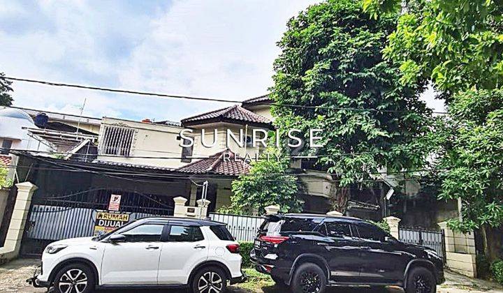 Rumah megah dekat dengan Mall Gandaria city kebayoran baru Jakarta Selatan 1