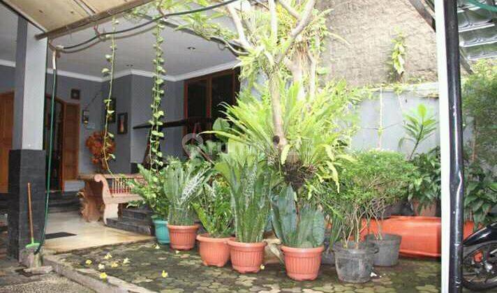 Rumah asri 2 lantai dekat auto 2000 jalan kebayoran lama Kebon Jeruk Jakarta Barat 2