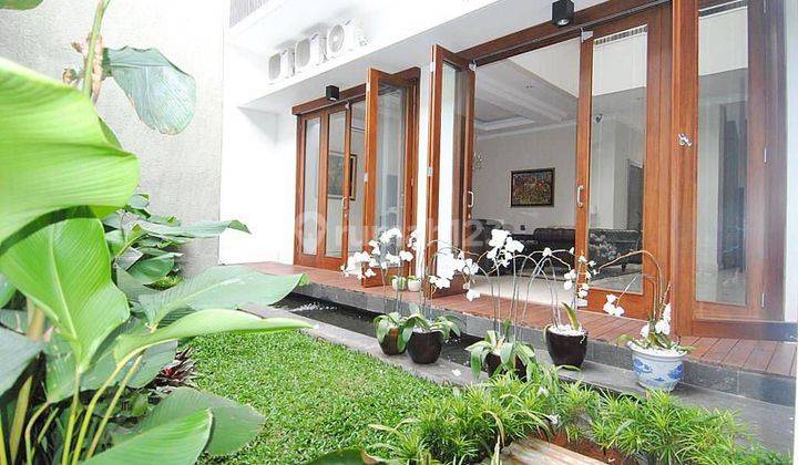 Rumah Mewah di area Pakubuwono Kebayoran Baru Jakarta Selatan 2