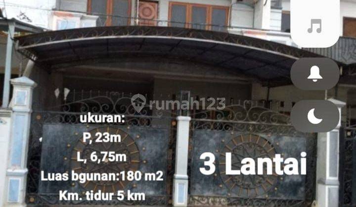 Rumah tiga lantai di Perumahan Sunter Permai Jakarta Utara 1