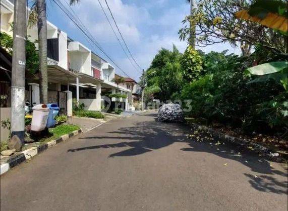 Rumah Bagus dalam.komplek elit di jalan karang tengah raya Lebak Bulus Jakarta Selatan 2