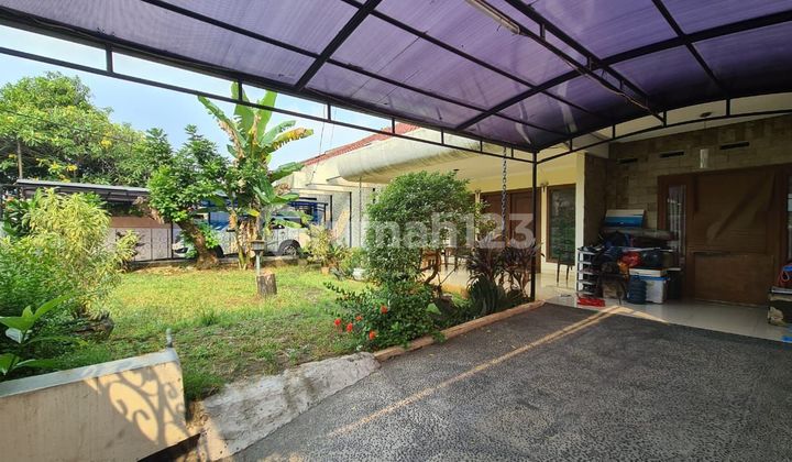 Rumah asri lokasi istimewa jalan H. Samali Raya Pejaten Pasar minggu Jakarta selatan