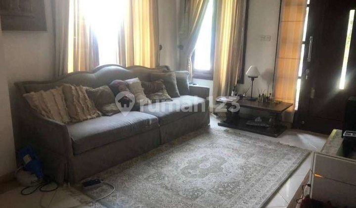 Rumah Cantik 2 Lantai Dalam Cluster Ragunan Jakarta Selatan