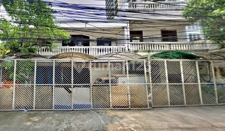 Rumah Lama Area Komersil Cassablanca Menteng Dalam Jakarta Selatan