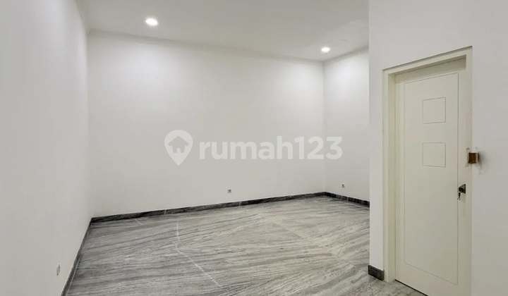 Ready-to-Live House with Pool, Quiet Neighborhood, Flood-Free, SHM, Kemang 2