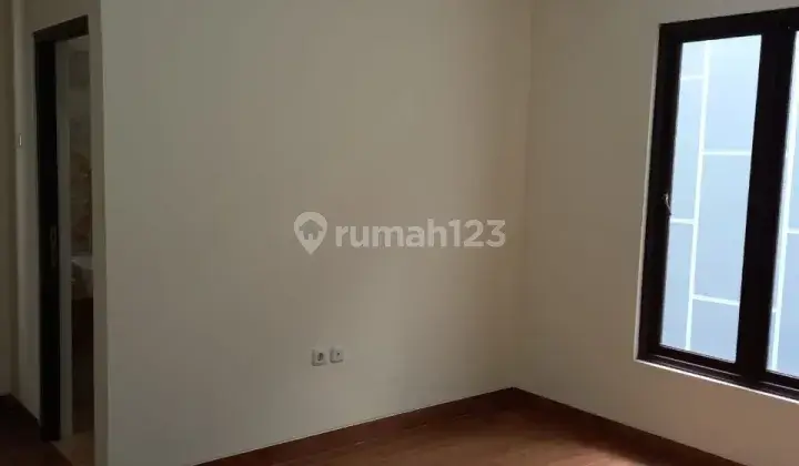 Jual rumah siap huni di cluster lebak bulus  5