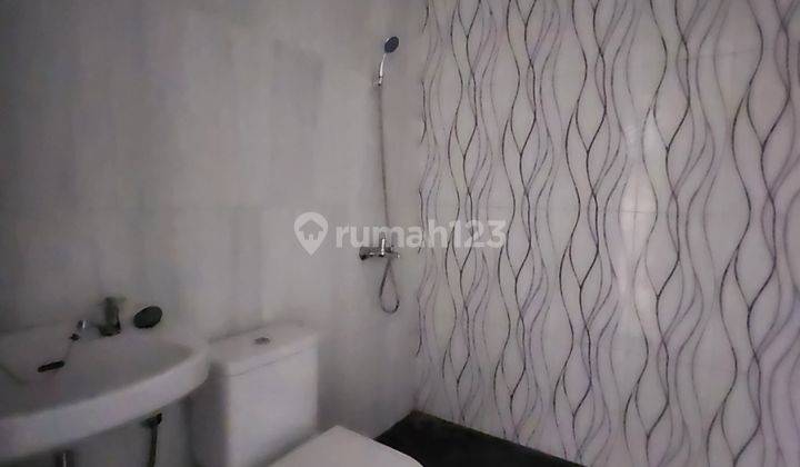 rumah di PURI Cinere 5menit ke MRT lebak bulus