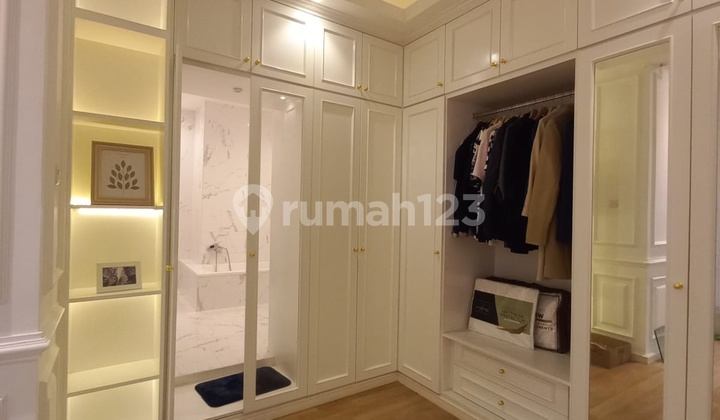 Dijual rumah cantik di depan cinere mall