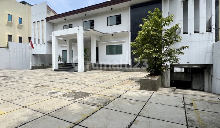 FOR SALE / RENT BUILDING IN KEBAYORAN BARU, SENOPATI, SOUTH JAKARTA FOR SALE / RENT BUILDING IN KEBAYORAN BARU, SENOPATI, SOUTH JAKARTA