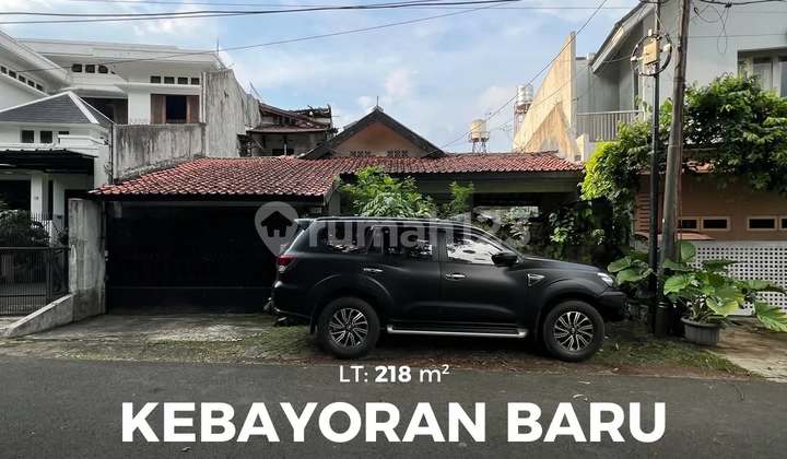 Rumah Lama Dalam Komplek Kebayoran Baru Mendawai Depan Taman SHM Jarang Ada