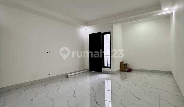 Rumah Baru Siap Huni Shm Dikebayoran Lama. 2
