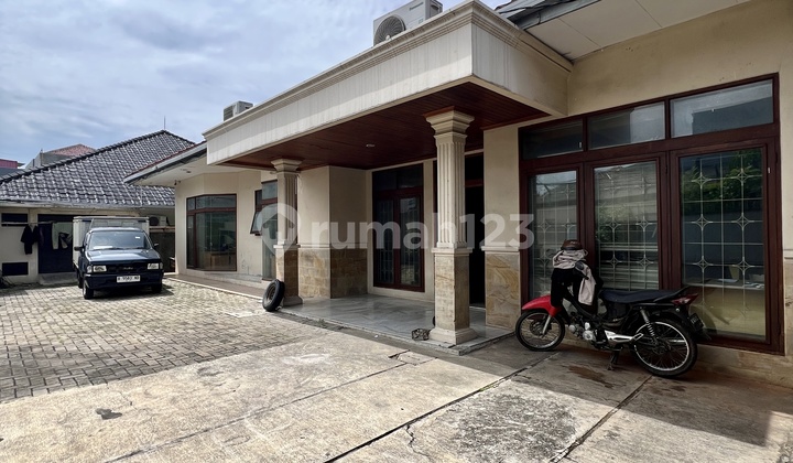 JUAL RUMAH CIPETE, COCOK JADI KOS ATAU TEMPAT USAHA.