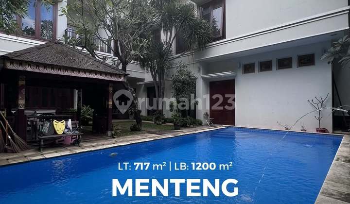 Rumah Menteng Asri Privet Pool Shm