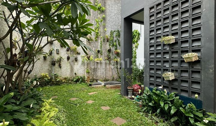 Luxury Ready-to-Occupy House with Pool in Cilandak KKO 2
