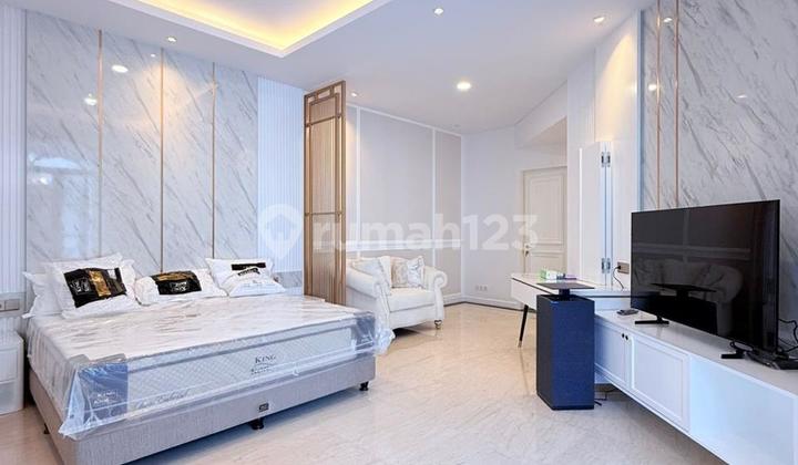 Rumah American Classic di Menteng Mewah Baru Kawasan Premium Menteng SHM 2