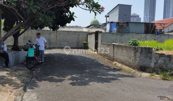 Tanah Siap Bangun Dalam Komplek Di Pejaten Barat SHM 2