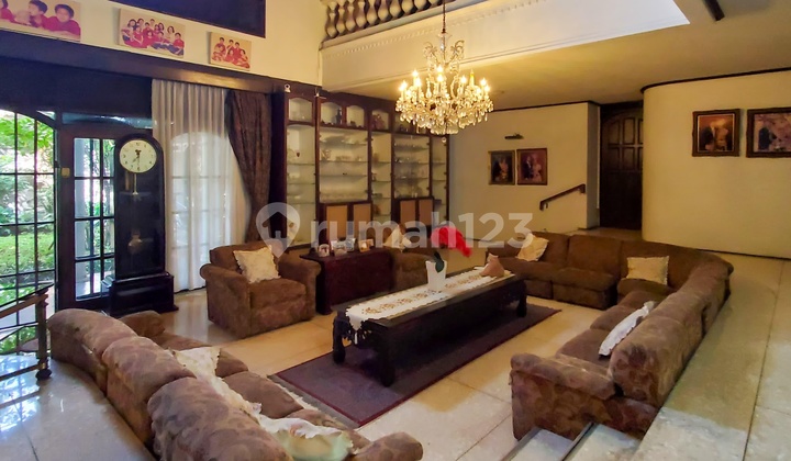 Rumah Dalam Komplek Di Menteng Dalam Halaman Luas Shm Jakarta Selatan