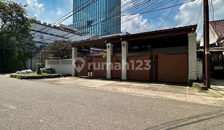 Rumah 1 lantai di Kebayoran Baru, Jakarta Selatan