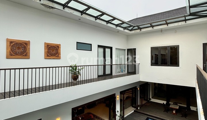 Rumah Siap Huni Privet Pool Di Kemang, Jakarta Selatan 2