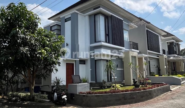 House for Sale in West Hyatt Residential Area, Palagan Street 2