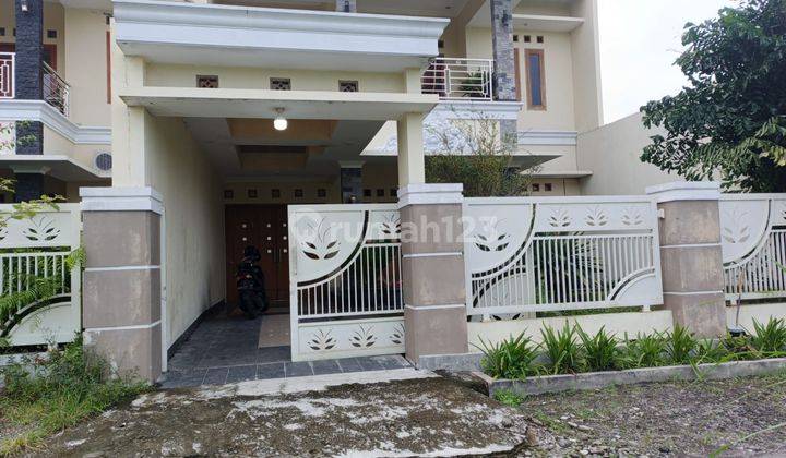 Rumah Furnish 2 Lantai 6 Kamar Tidur Bisa Untuk Kantor Area Jalan Damai Jalan Kaliurang Km 8 1