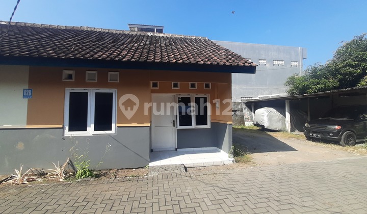 Ready-to-Use Pavilion House with 2 Bedrooms Near JCM UGM