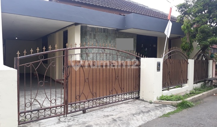 Rumah Luas 6 Kamar Tidur Akses Mobil Simpangan Tengah Kota Jogja 1