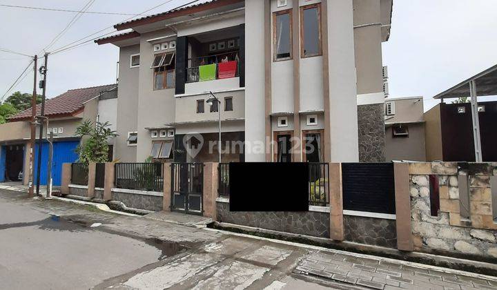 Rumah 2 Lantai Full Furnish Dalam Cluster Muat 2 Mobil Dekat Sindu Kusuma Edupark 1