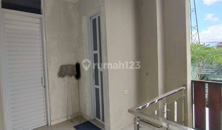 Rumah 2 Lantai 4 Kamar Tidur Full Furnish Dalam Perumahan Dekat Indoluxe Hotel 6