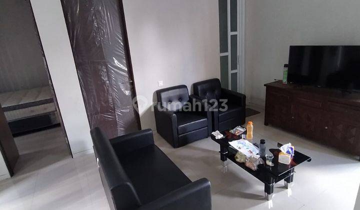 Rumah 2 Lantai 4 Kamar Tidur Full Furnish Dalam Perumahan Dekat Indoluxe Hotel 10
