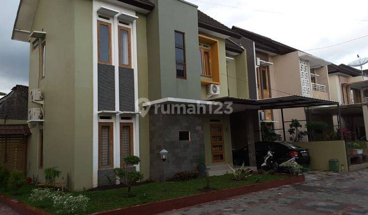 Rumah Furnished Dalam Perumahan Unit Pojokan Jalan Lebar Dekat Ke Jogja City Mall 4
