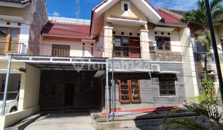 Rumah Bagus Furnished Dalam Perum Bisa Untuk Kantor Dekat Jcm Ugm Hyatt 1