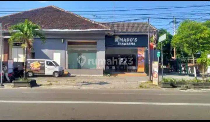 Rumah luas tepi jalan utama cocok untuk ruang usaha resto kantor showroom tengah kota jogja  1