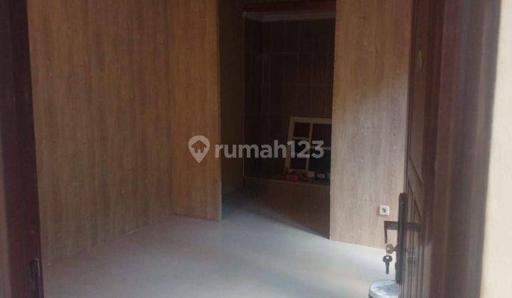 Rumah 2 Lantai 5 Kamar Tidur Tepi Jalan Simpangan Cck Untuk Bimbel,kantor Area Jalam Palagan Jalan Damai 2