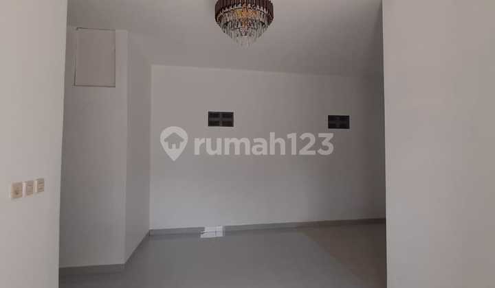 New House for Sale Kabupaten Road Trihanggo Near Tugu Jogja Jcm Mall 2
