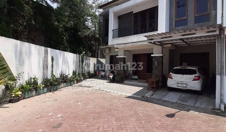 Rumah 2 Lantai 4 Kamar Dalam Perum Area Jombor Dekat Ke Kampus Ugm Uty Mall Jcm 2