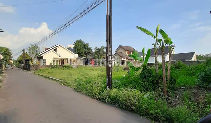 Yard Land for Rent in Jakan Palagan Area, Damai Street Near Hyatt