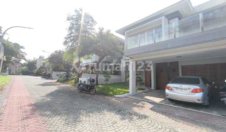 Affordable House for Sale in Elite Subdivision with 4 Bedrooms, Palagan Street Near Eskala Coffee. 2