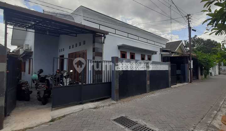 Rumah Disewakan Selatan Pojok Beteng Alun2 Jogja 1