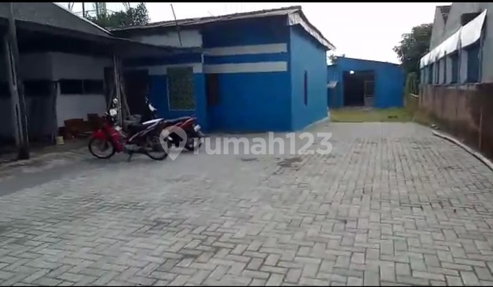 Cheap Warehouse for Rent, Spacious Parking in Giwangan, South Ring Road Area Cheap Warehouse for Rent, Spacious Parking in Giwangan, South Ring Road Area