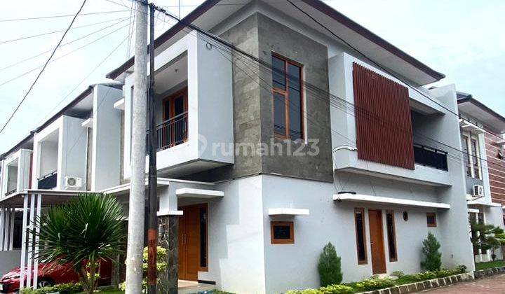 Rumah Mewah Dalam Perumahan Posisi Hook 3 Kamar Tidur Cocok Untuk Keluarga 2