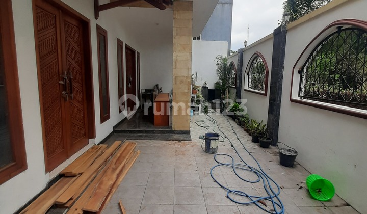 House for Rent Furnished 3 Bedrooms Pogung Baru Utara Area UGM