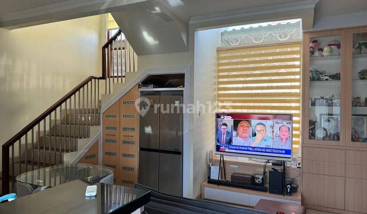 Rumah Siap Huni  2 Lantai Furnish Dalam Perumahan Ada Fasilitas Kolam Renang Dekat Ke Kampus Uty 2